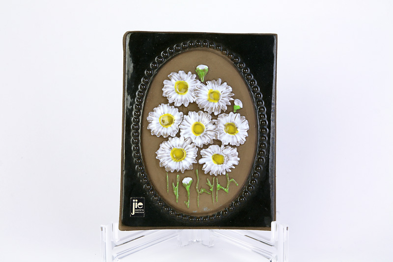 ジーガントフタ　Aimo Nietosvuori　陶板　デイジーの花